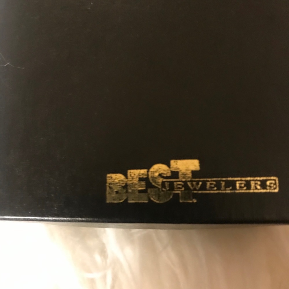 Designer Pin from BEST Jewelers - Picture 3 of 11